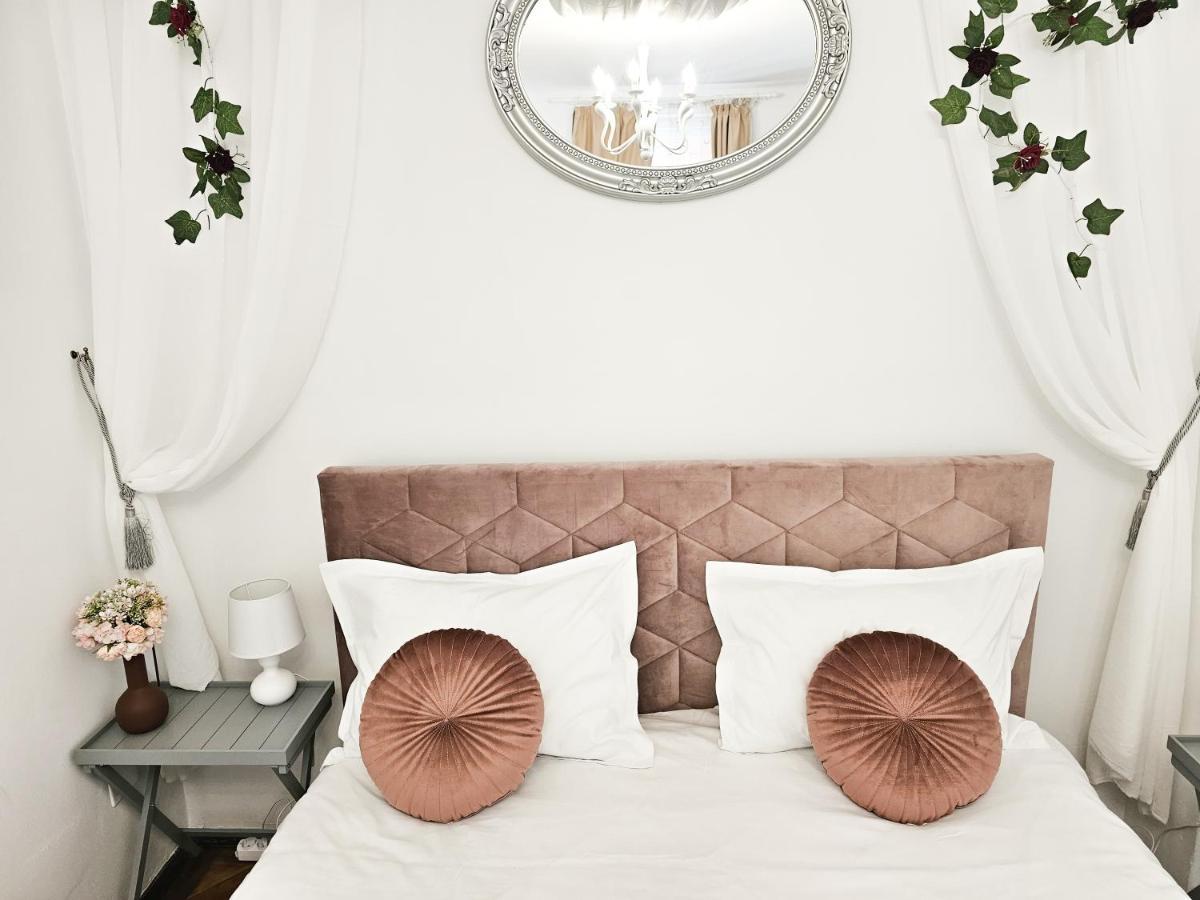 Marigold Boutique Lägenhet Braşov Exteriör bild