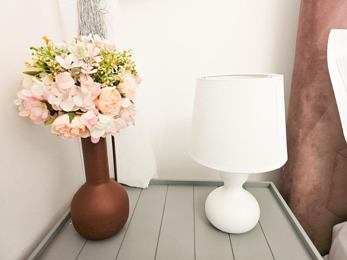 Marigold Boutique Lägenhet Braşov Exteriör bild